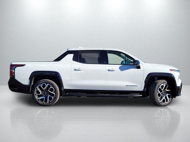 2025 Chevrolet Silverado EV RST