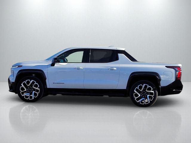 2025 Chevrolet Silverado EV RST