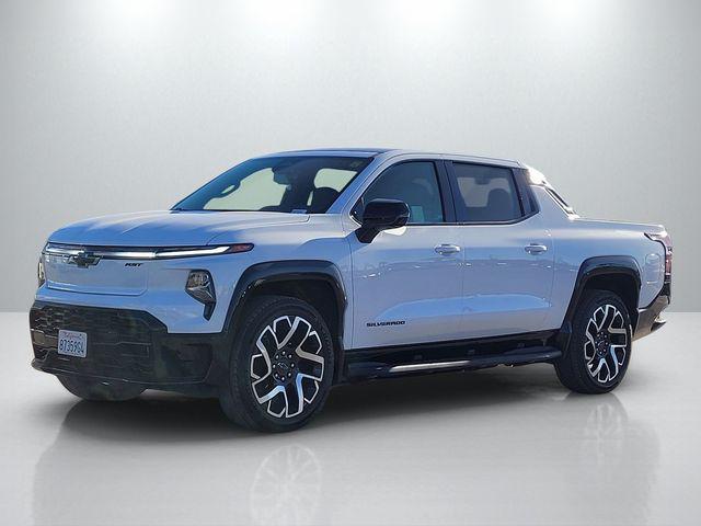 2025 Chevrolet Silverado EV RST