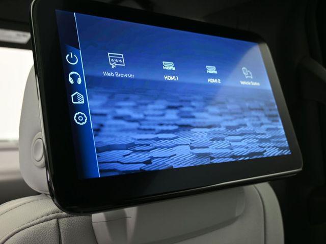 2025 Chevrolet Suburban 4WD Premier