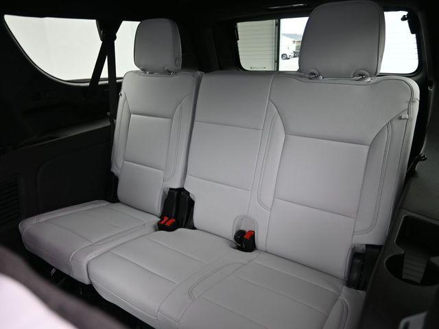 2025 Chevrolet Suburban 4WD Premier