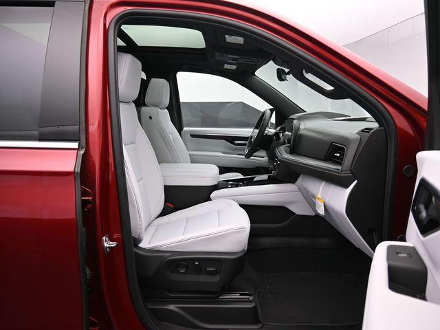 2025 Chevrolet Suburban 4WD Premier
