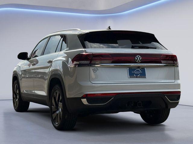 2026 Volkswagen Atlas Cross Sport SE with Technology