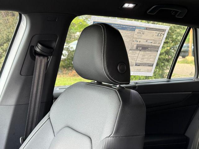 2026 Volkswagen Atlas Cross Sport SE with Technology