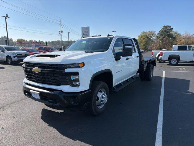 2025 Chevrolet Silverado 3500HD 4WD Crew Cab Long Bed Work Truck