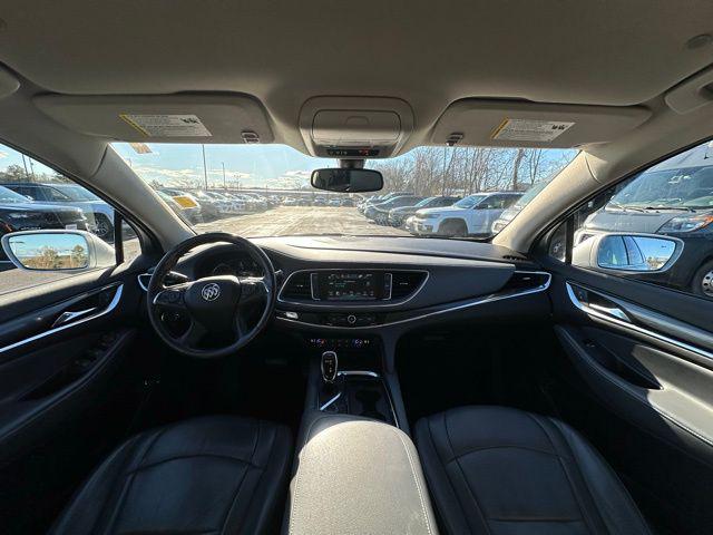 2018 Buick Enclave Essence 2018 Buick Enclave Essence