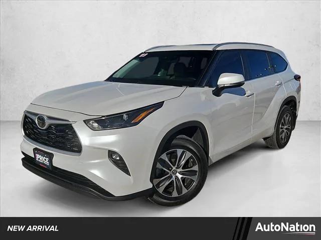 2023 Toyota Highlander XLE 2023 Toyota Highlander XLE