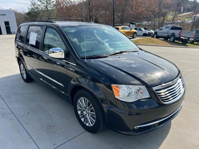 2014 Chrysler Town and Country Touring-L 2014 Chrysler Town and Country Touring-L