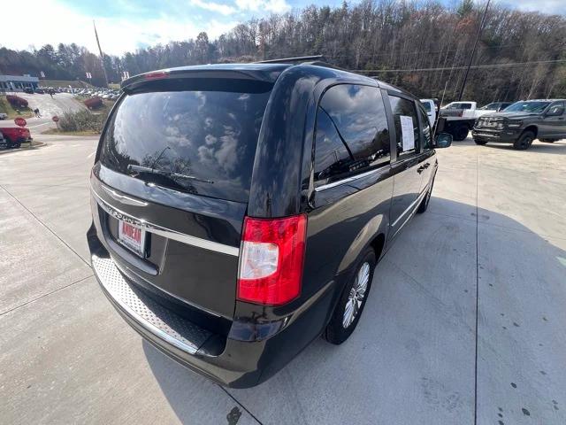 2014 Chrysler Town and Country Touring-L 2014 Chrysler Town and Country Touring-L