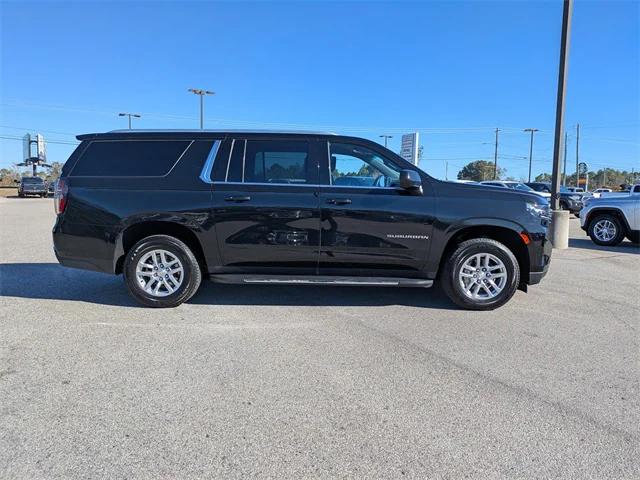 2023 Chevrolet Suburban 2WD LT