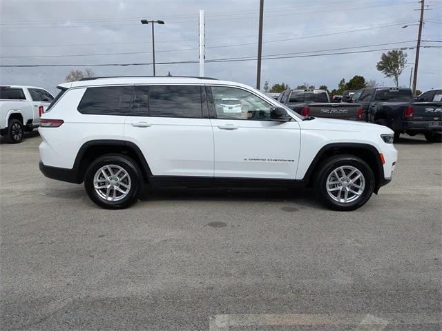 2023 Jeep Grand Cherokee L Laredo 4x2