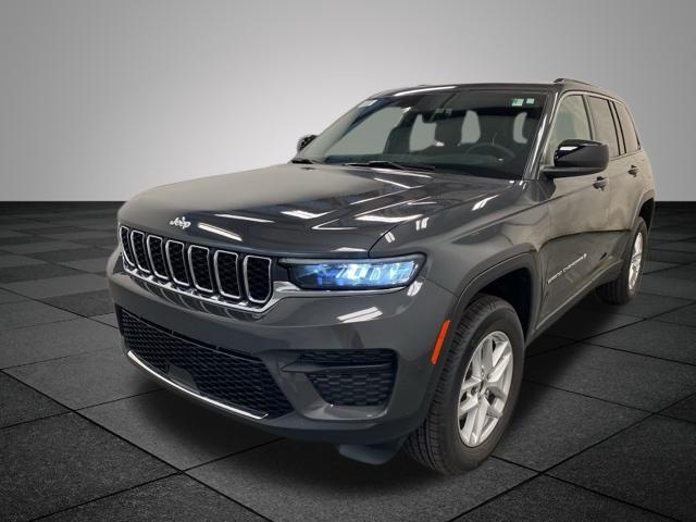 2025 Jeep Grand Cherokee Laredo X 4x4