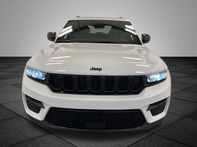 2025 Jeep Grand Cherokee Altitude X 4x4