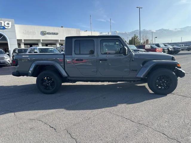 2022 Jeep Gladiator Altitude 4x4