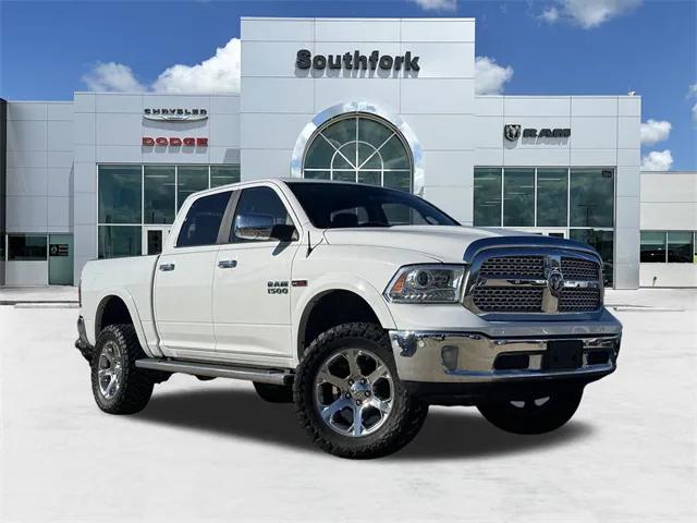 2018 RAM 1500 Laramie Crew Cab 4x4 57 Box 2018 RAM 1500 Laramie Crew Cab 4x4 57 Box