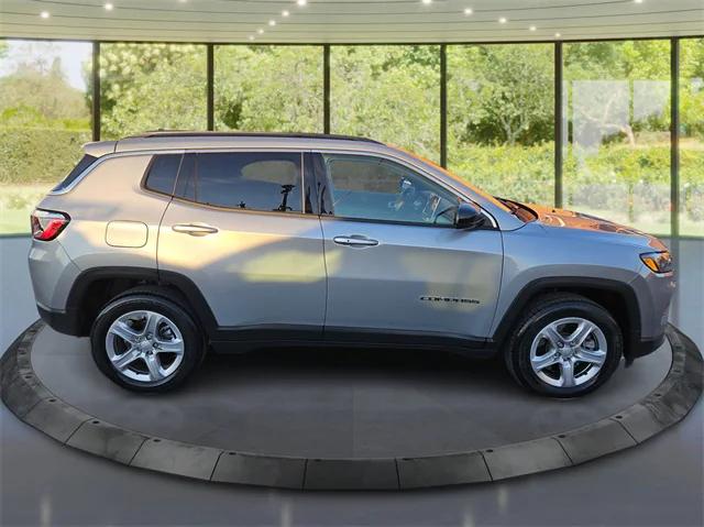 2023 Jeep Compass Latitude 4x4 2023 Jeep Compass Latitude 4x4