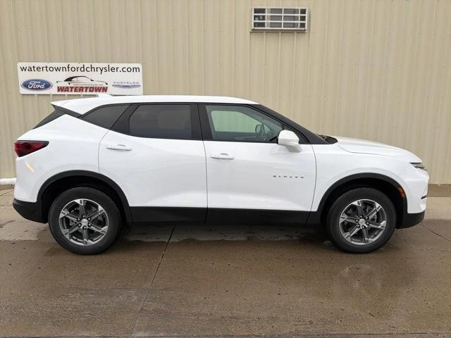 2025 Chevrolet Blazer AWD 2LT