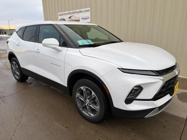 2025 Chevrolet Blazer AWD 2LT
