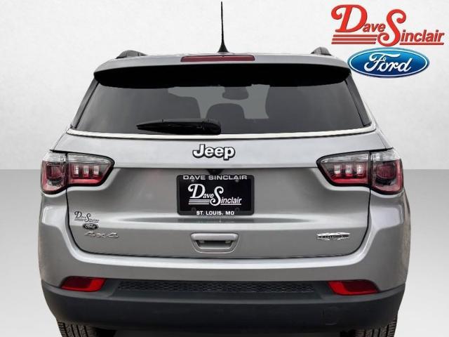 2022 Jeep Compass Latitude Lux 4x4