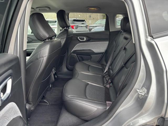 2022 Jeep Compass Latitude Lux 4x4