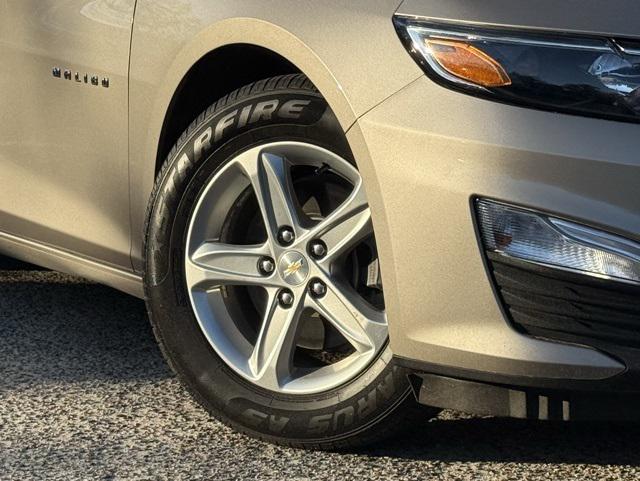 2022 Chevrolet Malibu FWD LS