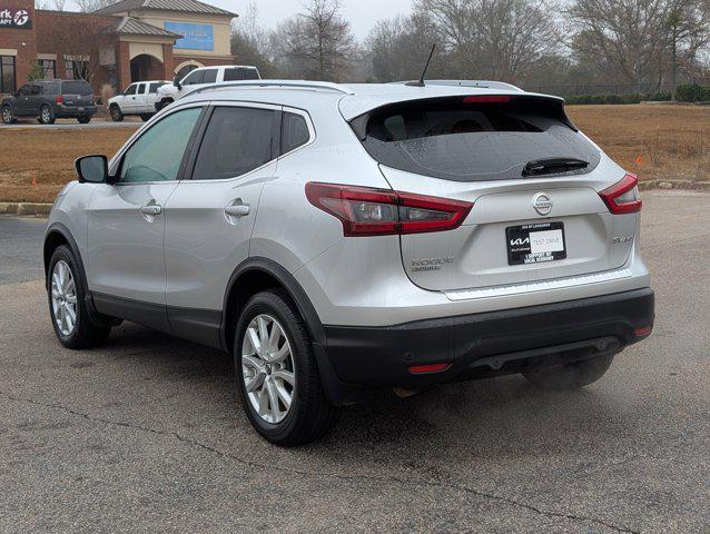 2022 Nissan Rogue Sport SV