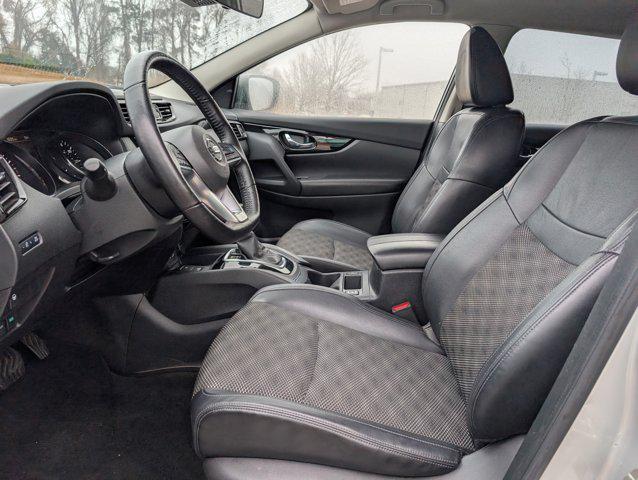 2022 Nissan Rogue Sport SV