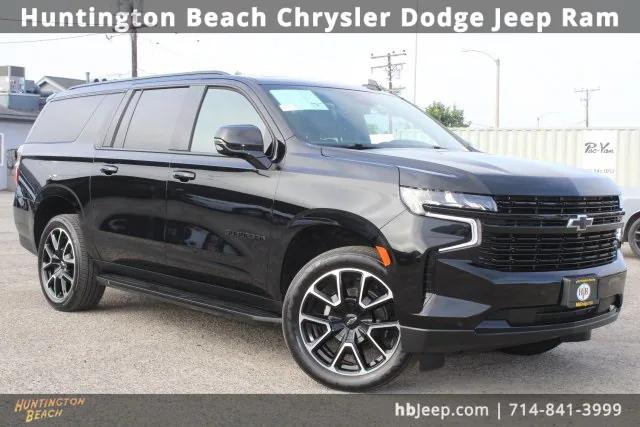 2024 Chevrolet Suburban 4WD RST