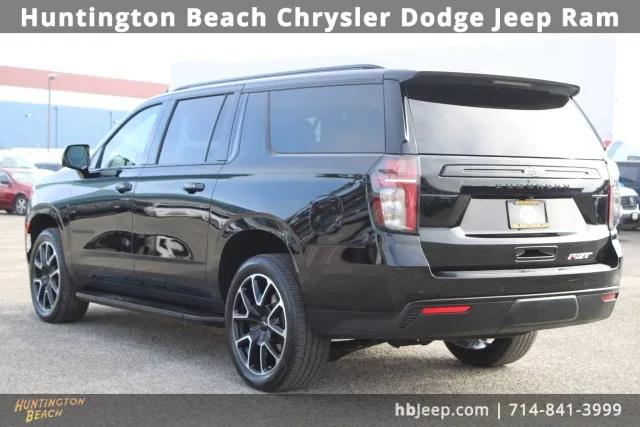 2024 Chevrolet Suburban 4WD RST