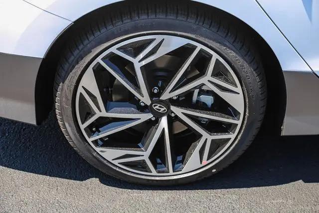 2025 Hyundai IONIQ 6 SEL