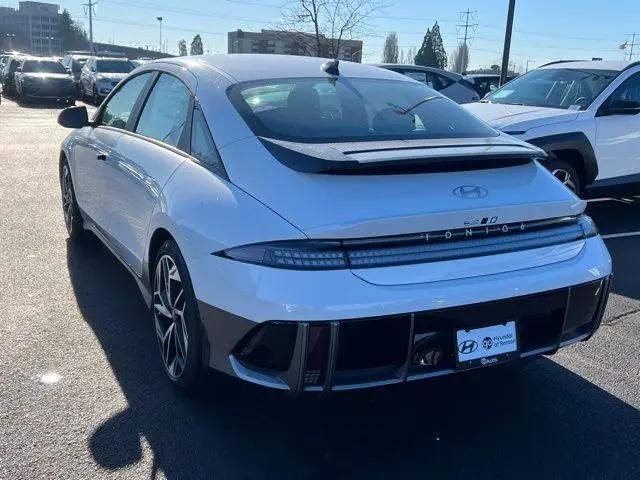 2025 Hyundai IONIQ 6 SEL