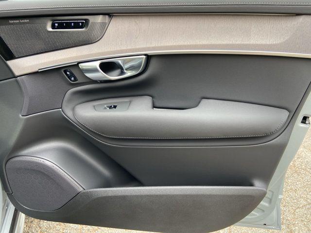 2026 Volvo XC90 B6 Ultra 7-Seater