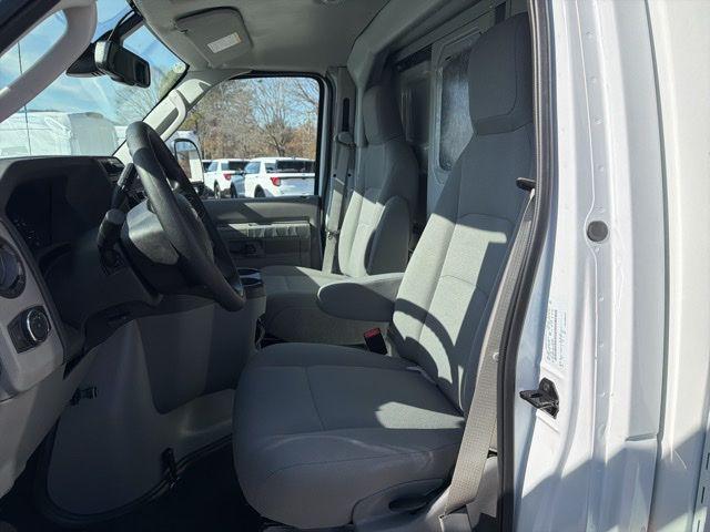 2026 Ford E-350 Cutaway Base