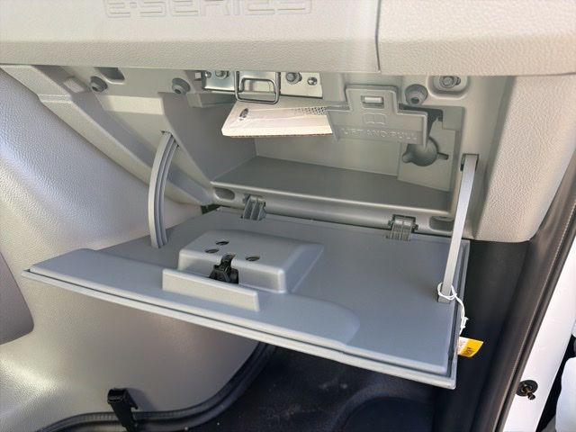 2026 Ford E-350 Cutaway Base