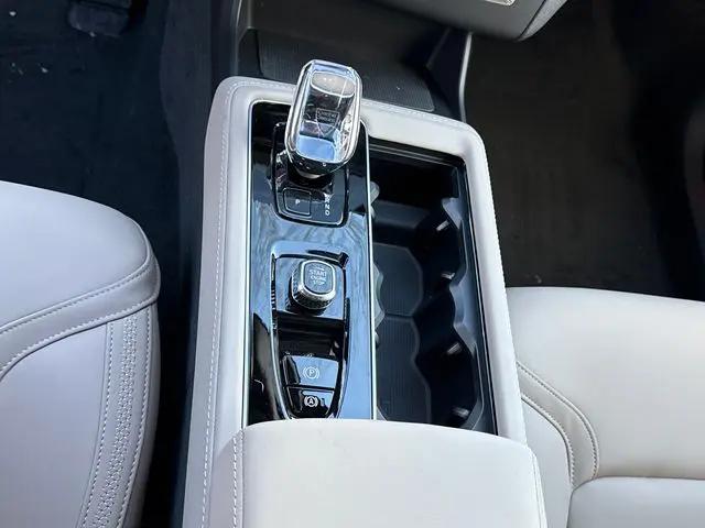 2026 Volvo XC90 Plus, B6 AWD Gas (mild hybrid), Gasoline, Bright, 7 Seats