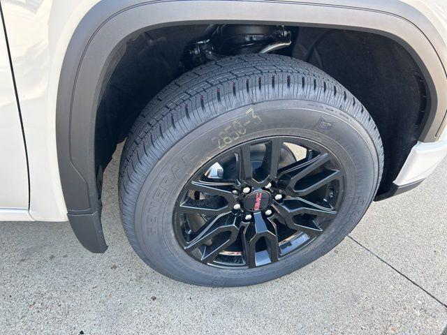 2026 GMC Sierra 1500 Double Cab, Standard Bed, Pro, 4WD