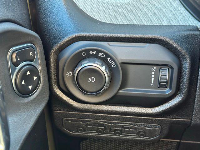 2026 Jeep Wrangler 4-Door Willys 4x4