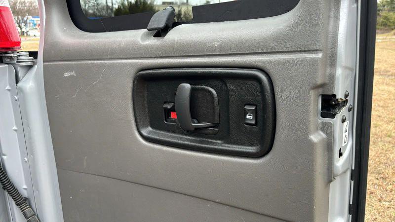 2020 Chevrolet Express Passenger RWD 2500 Regular Wheelbase LS