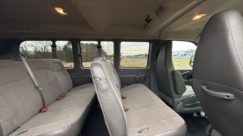 2020 Chevrolet Express Passenger RWD 2500 Regular Wheelbase LS