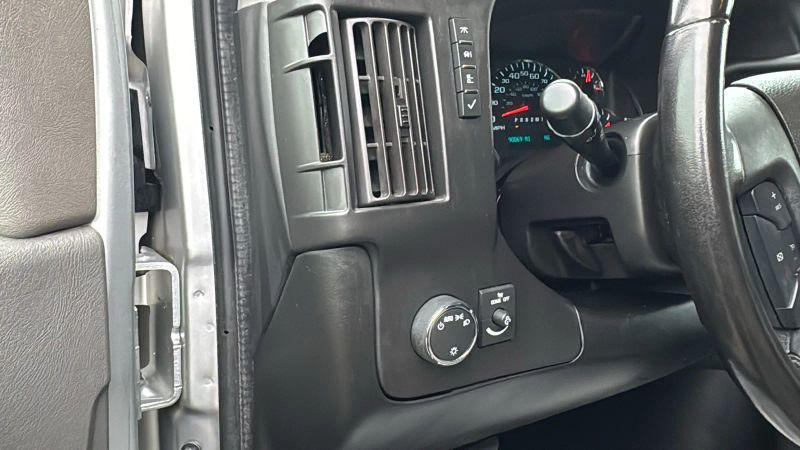 2020 Chevrolet Express Passenger RWD 2500 Regular Wheelbase LS