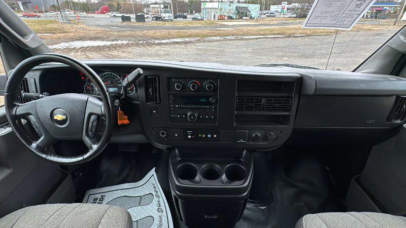 2020 Chevrolet Express Passenger RWD 2500 Regular Wheelbase LS