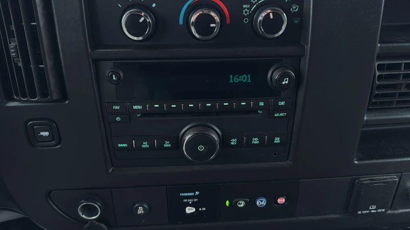 2020 Chevrolet Express Passenger RWD 2500 Regular Wheelbase LS