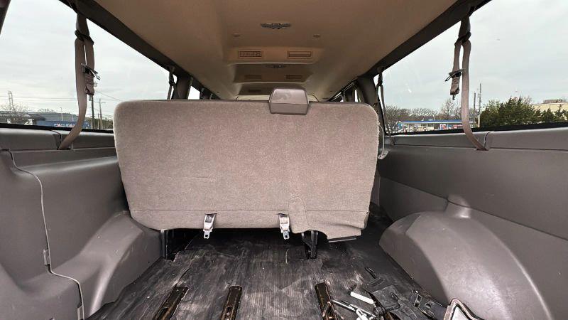 2020 Chevrolet Express Passenger RWD 3500 Extended Wheelbase LS
