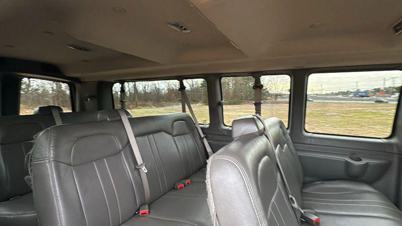 2020 Chevrolet Express Passenger RWD 3500 Extended Wheelbase LS