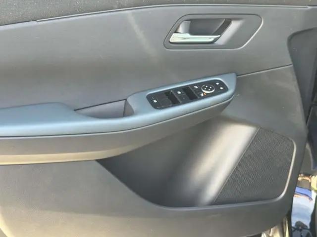 2026 Nissan LEAF SV+