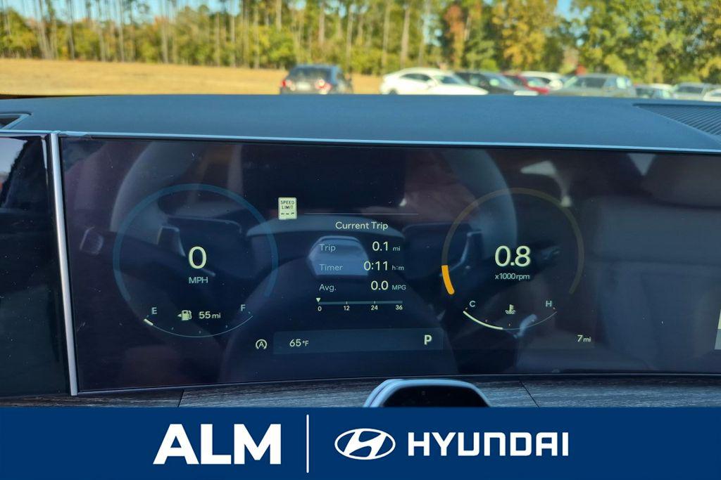 New 2026 Black Hyundai Limited FWD image 31