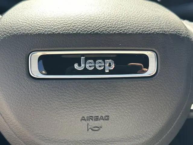 2026 Jeep Compass Latitude Altitude