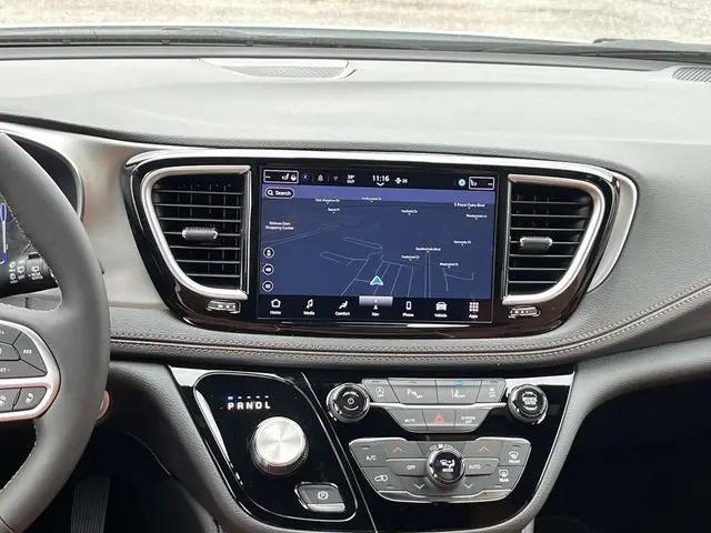 2026 Chrysler Pacifica Pinnacle