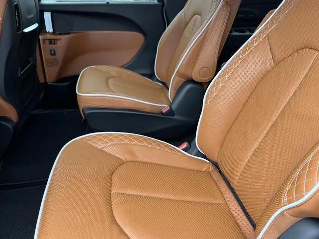 2026 Chrysler Pacifica Pinnacle