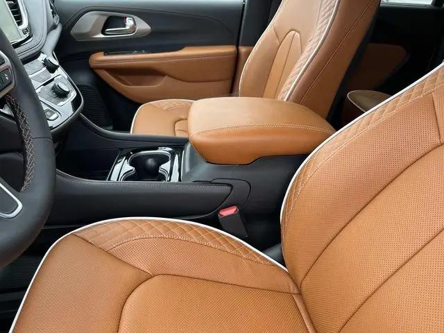 2026 Chrysler Pacifica Pinnacle